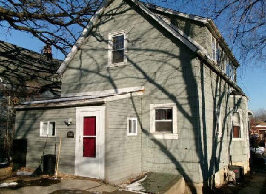12552 Highland Avenue, Blue Island, IL 60406