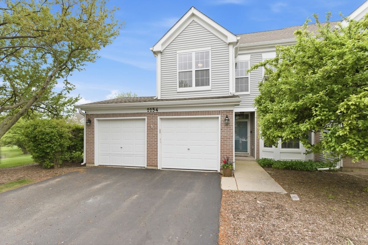 2254 Rossiter Parkway, Plainfield, IL 60586