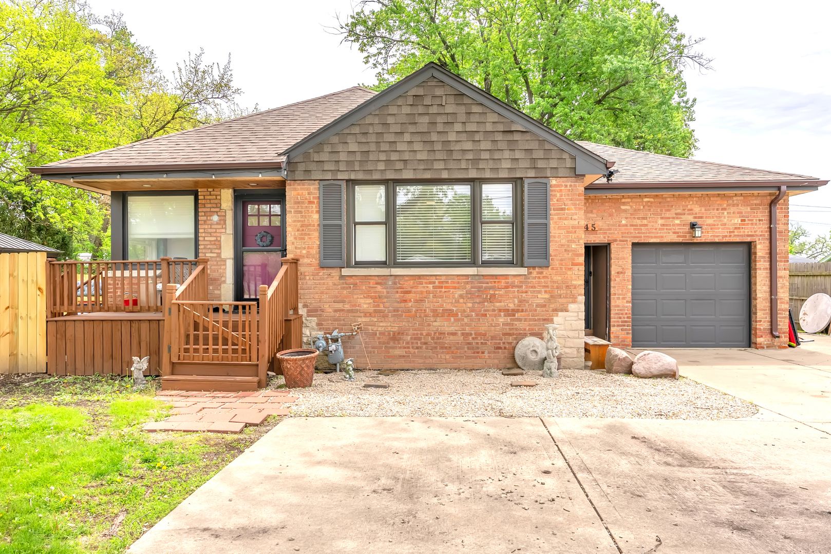 17W445 BUTTERFIELD Road — Oakbrook Terrace, IL 60181
