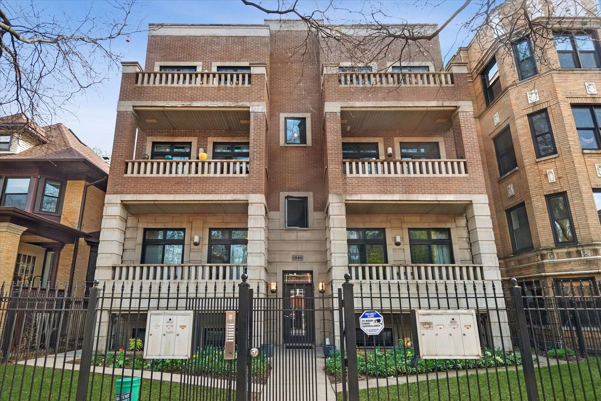 1543 Sherwin Avenue, Chicago, IL 60626