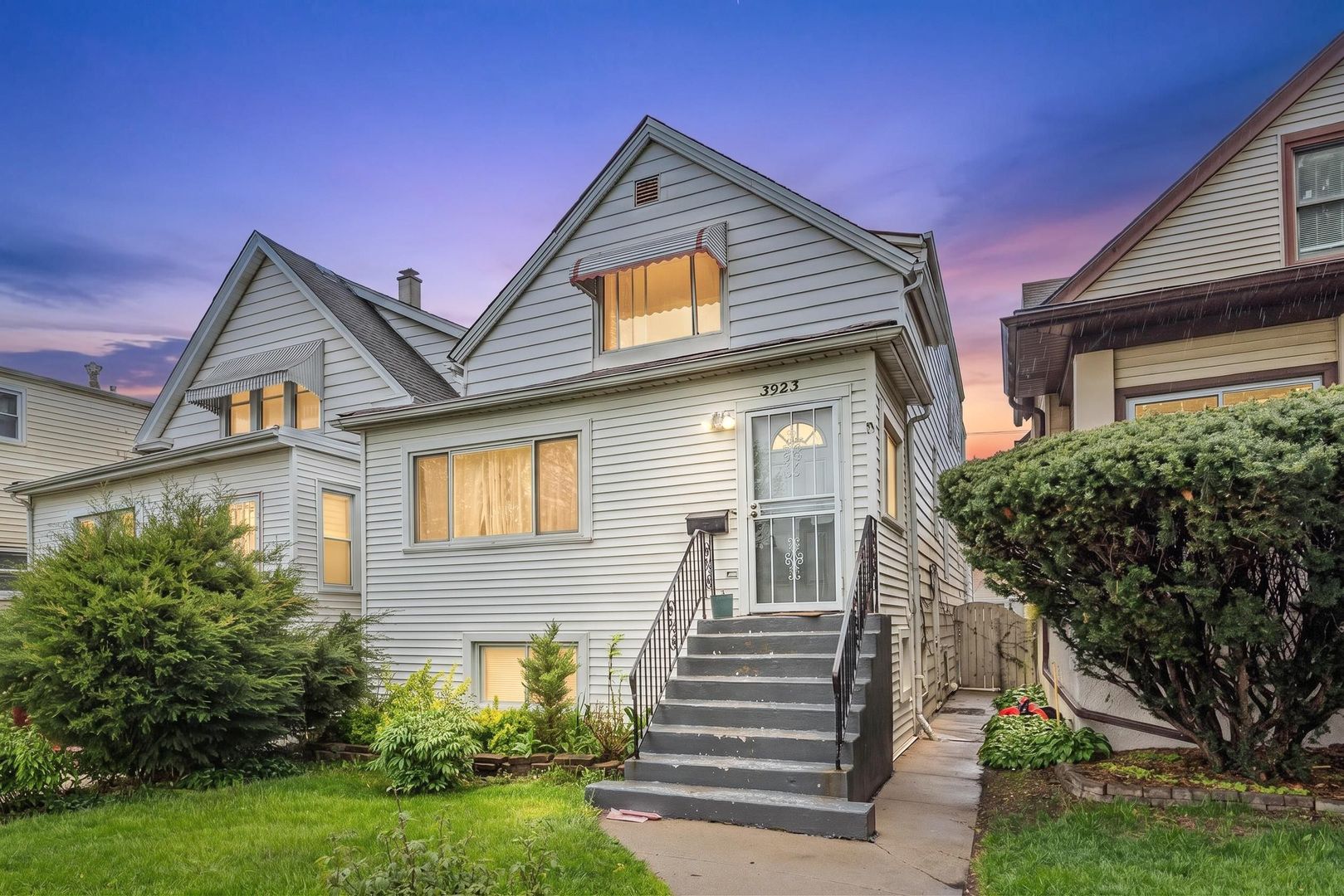 3923 N Newcastle Avenue — Chicago, IL 60634