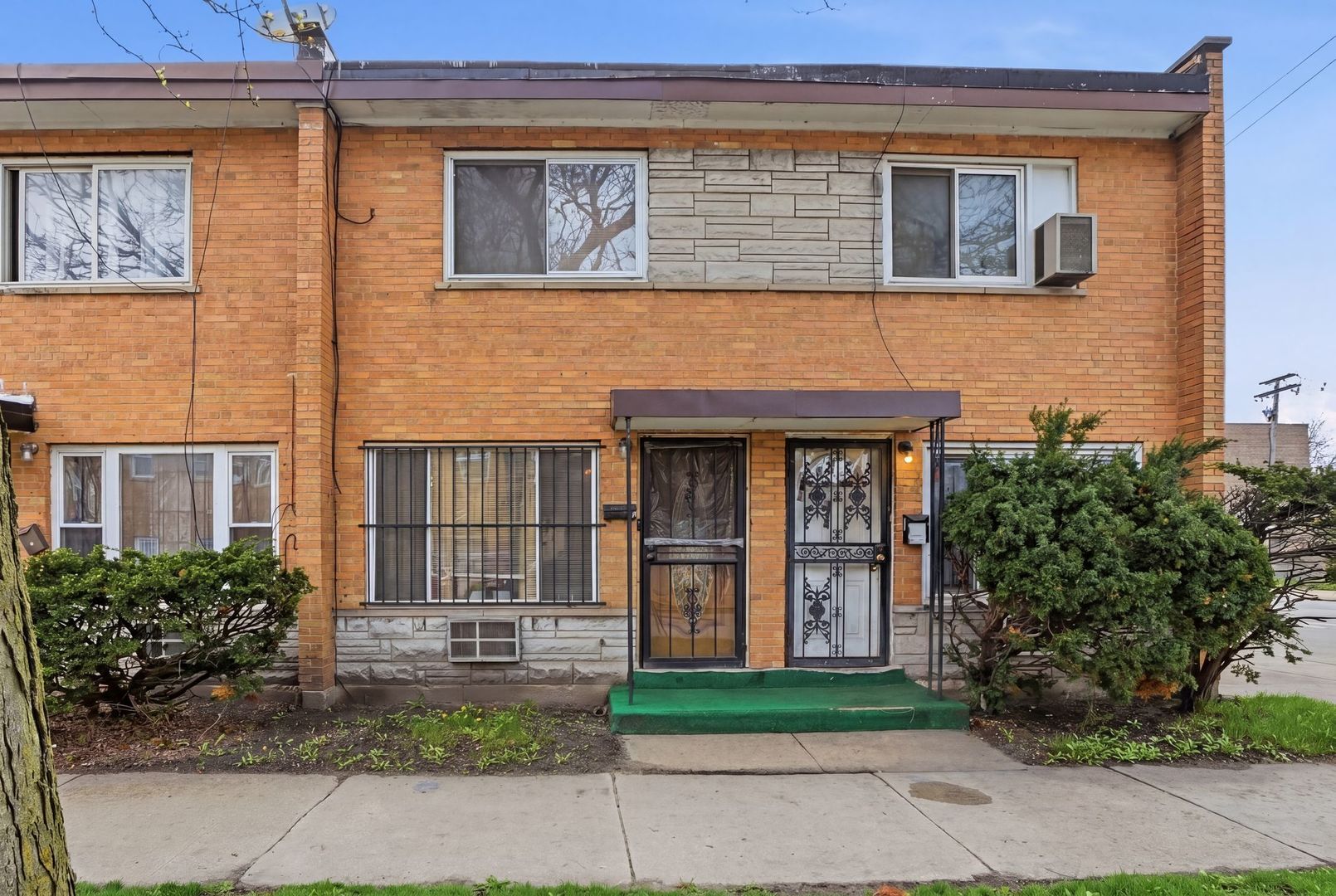 7500 S Kenwood Avenue #B — Chicago, IL 60619