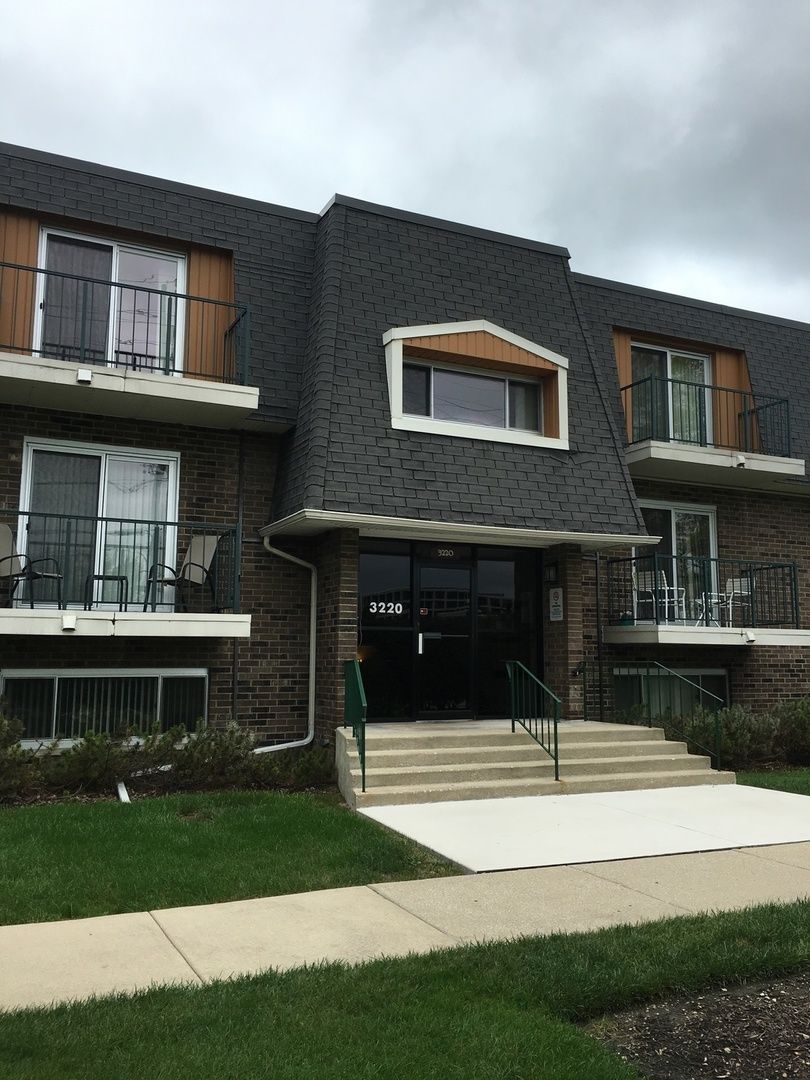 3220 Sanders Road, Northbrook, IL 60062