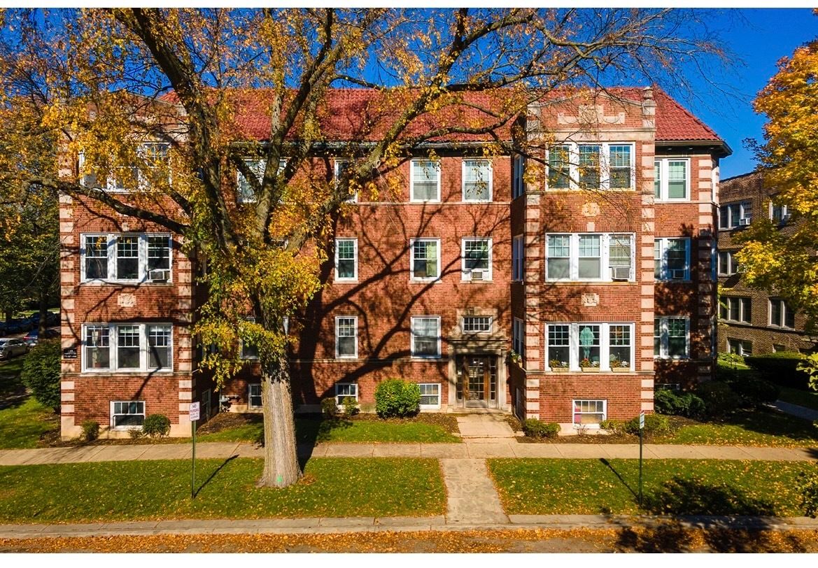 329 Kedzie Street #2 — Evanston, IL 60202