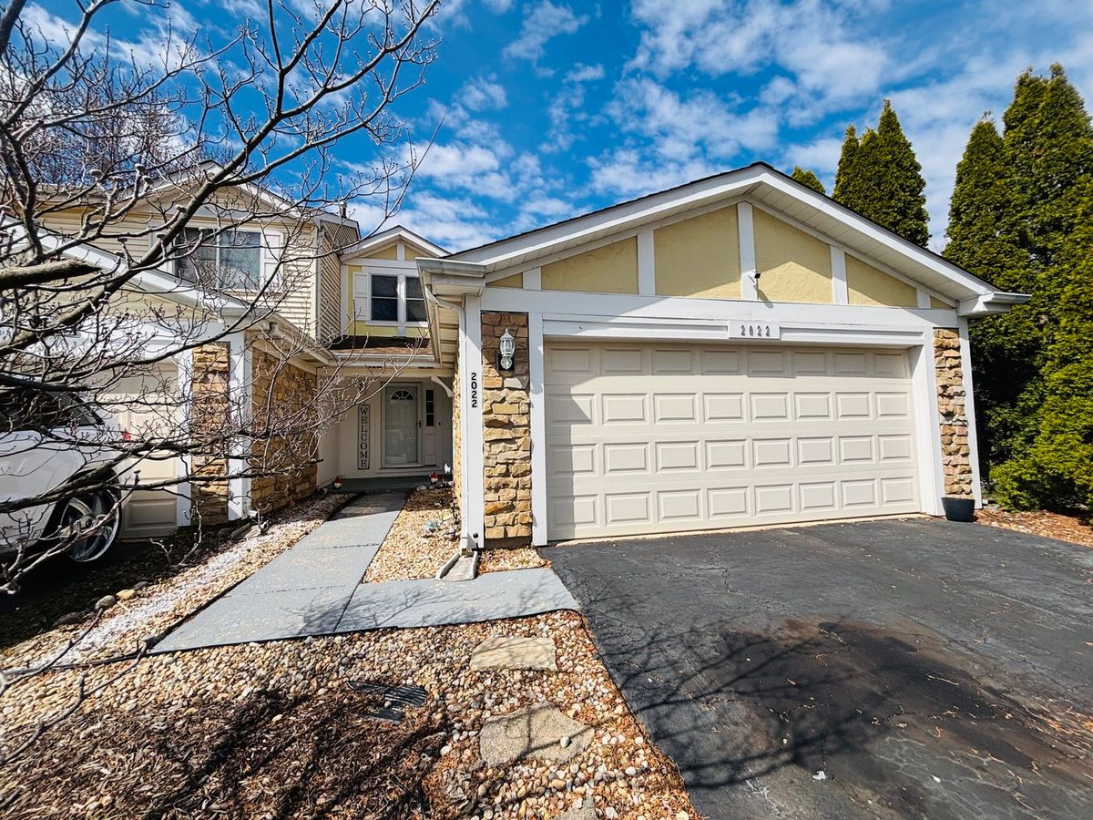 2022 Cardinal Drive, Glendale Heights, IL 60139