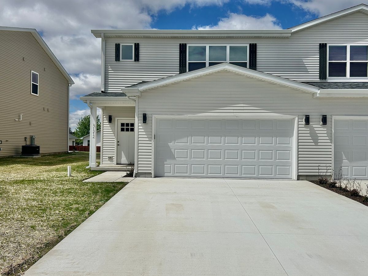 1312 8th Street Street, Harvard, IL 60033