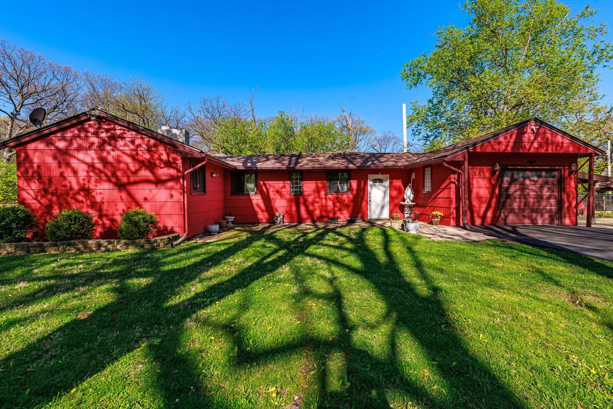 515 Forest Avenue, Willow Springs, IL 60480