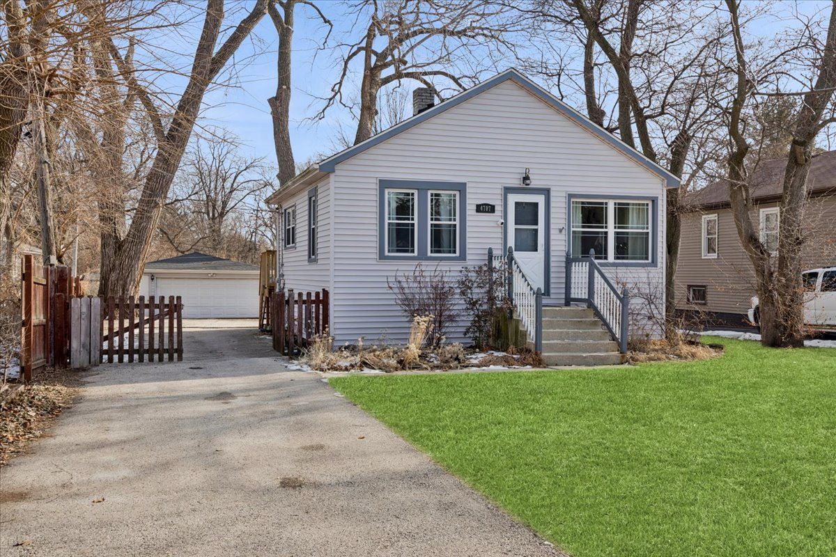 4707 River Drive — Lisle, IL 60532