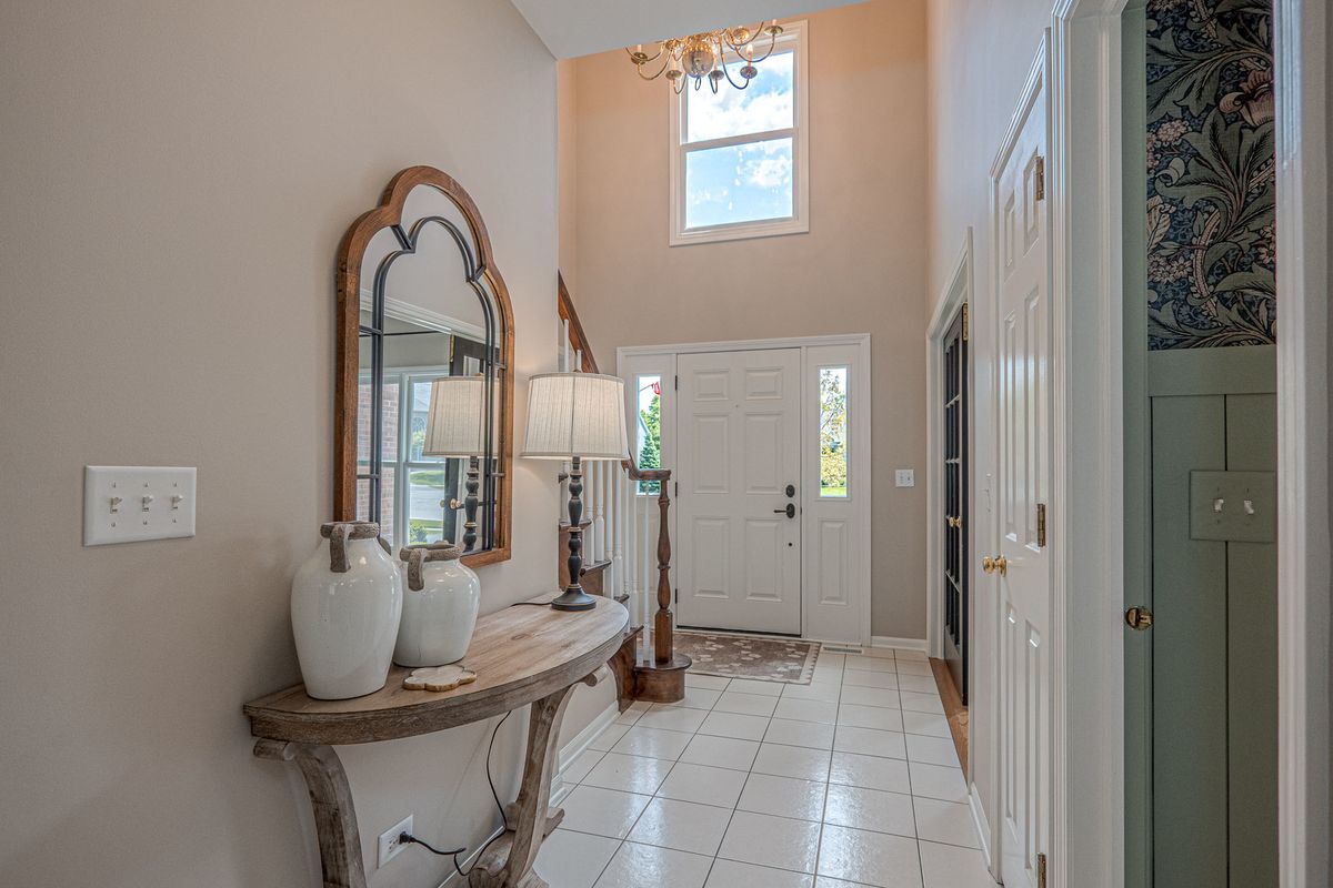 1715 South Court, Batavia, IL 60510