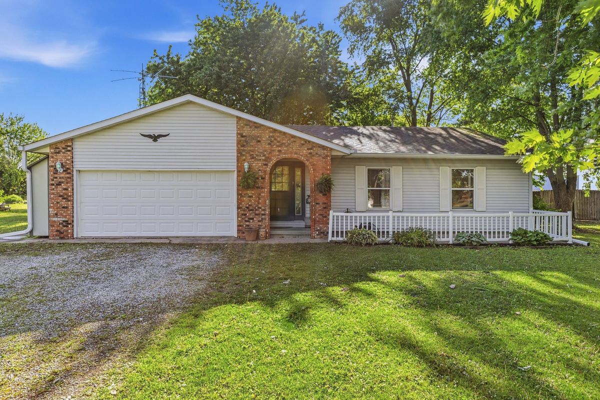 505 Vine Street, Camargo, IL 61919
