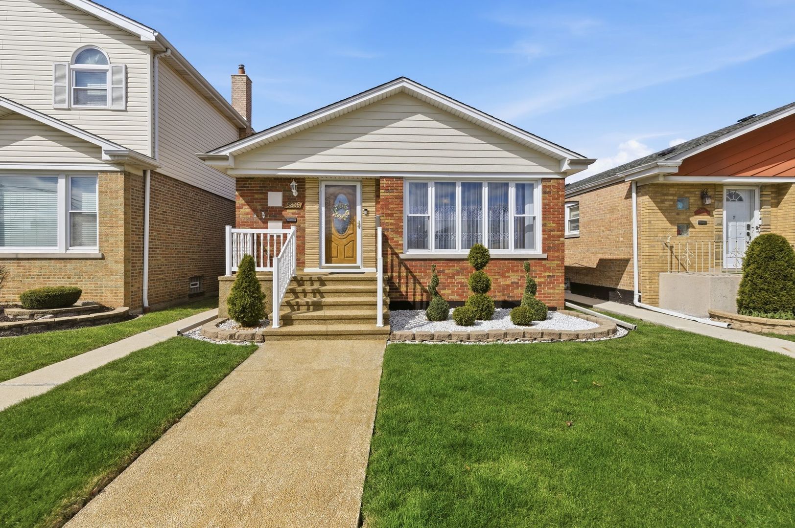 5836 Mayfield Avenue — Chicago, IL 60638