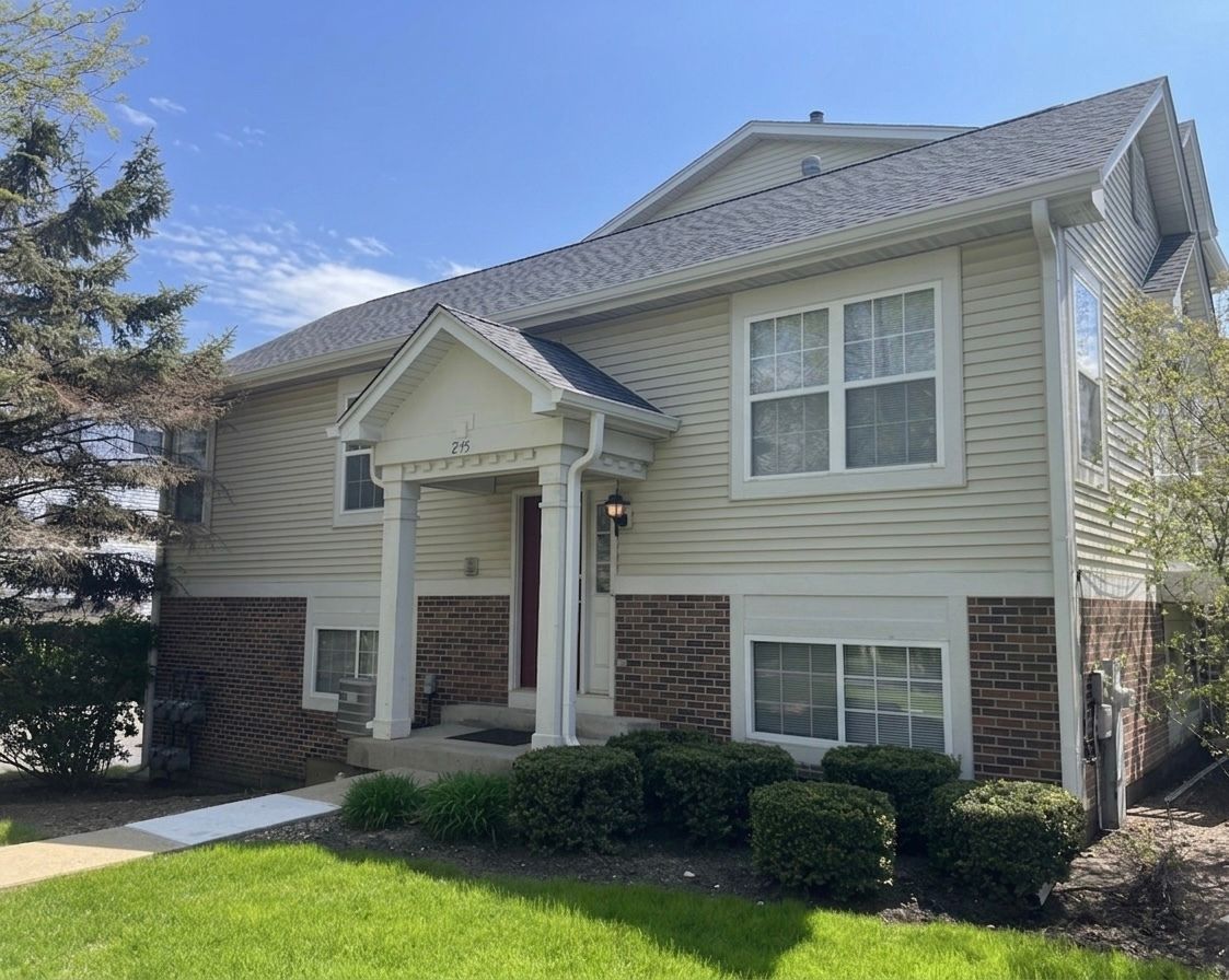 295 Holiday Lane, Hainesville, IL 60073