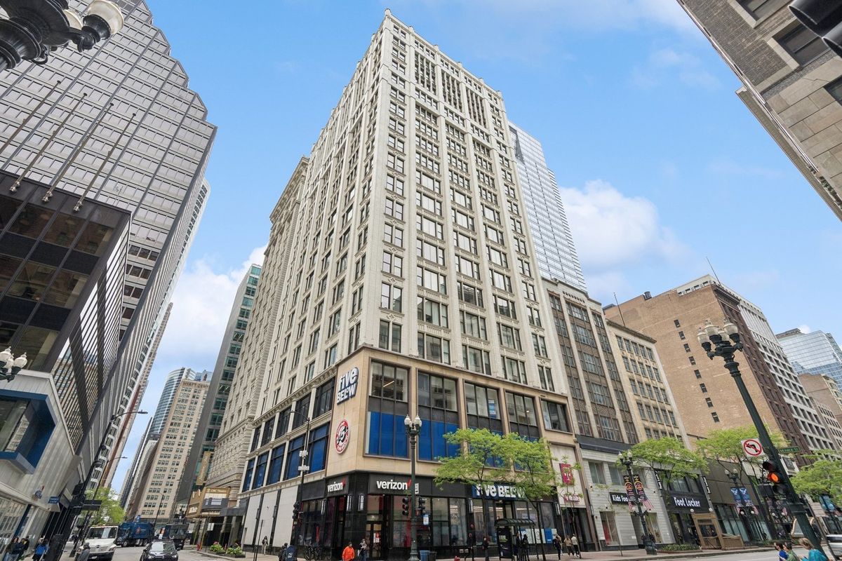 8 MONROE Street, Chicago, IL 60603