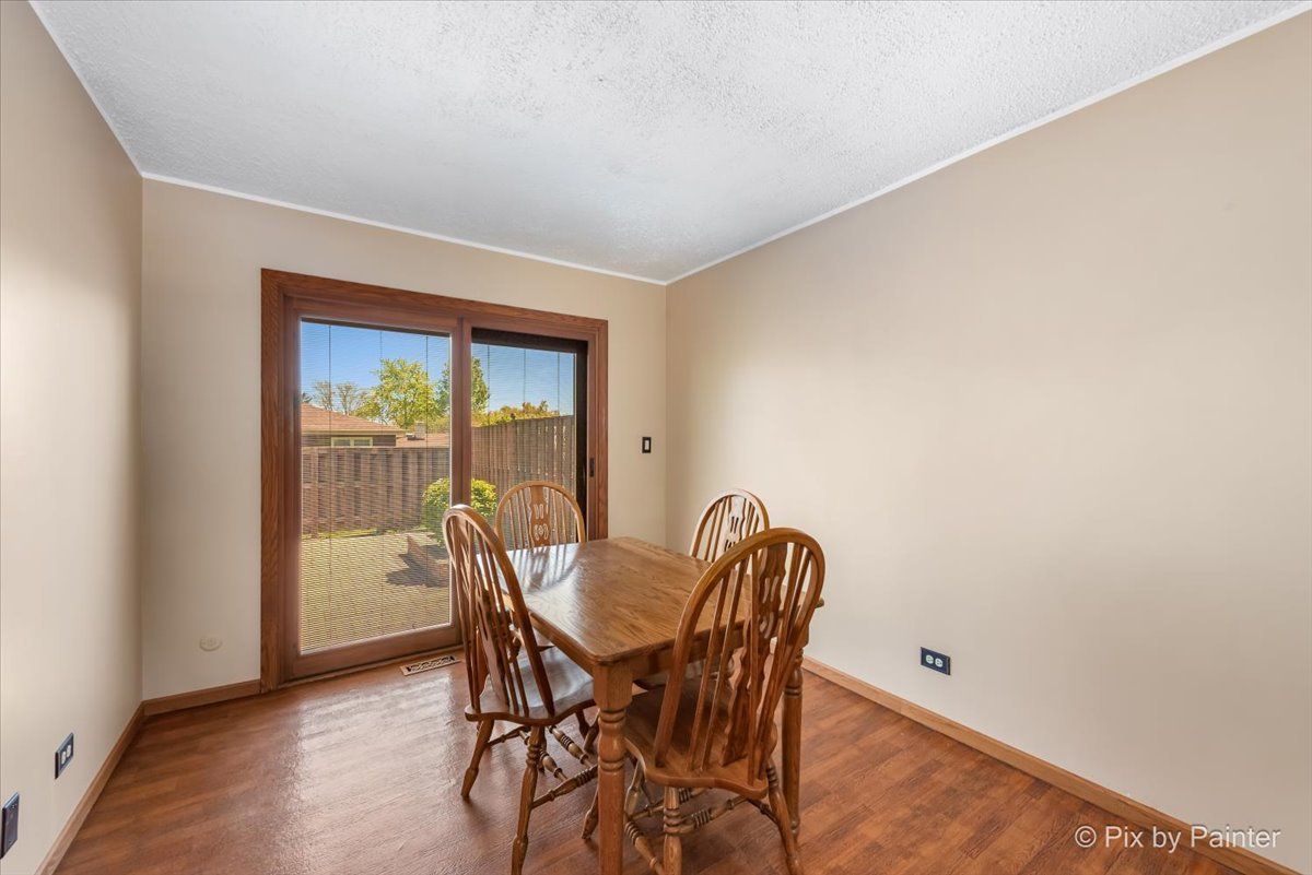 815 Mansfield Court, Schaumburg, IL 60194