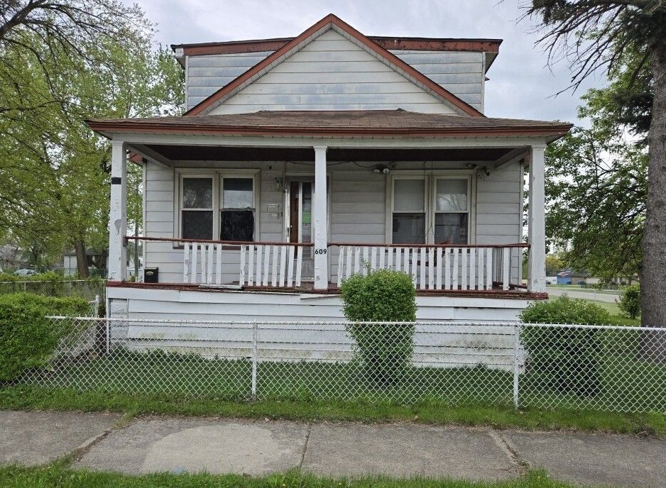609 E 152nd Street — Phoenix, IL 60426