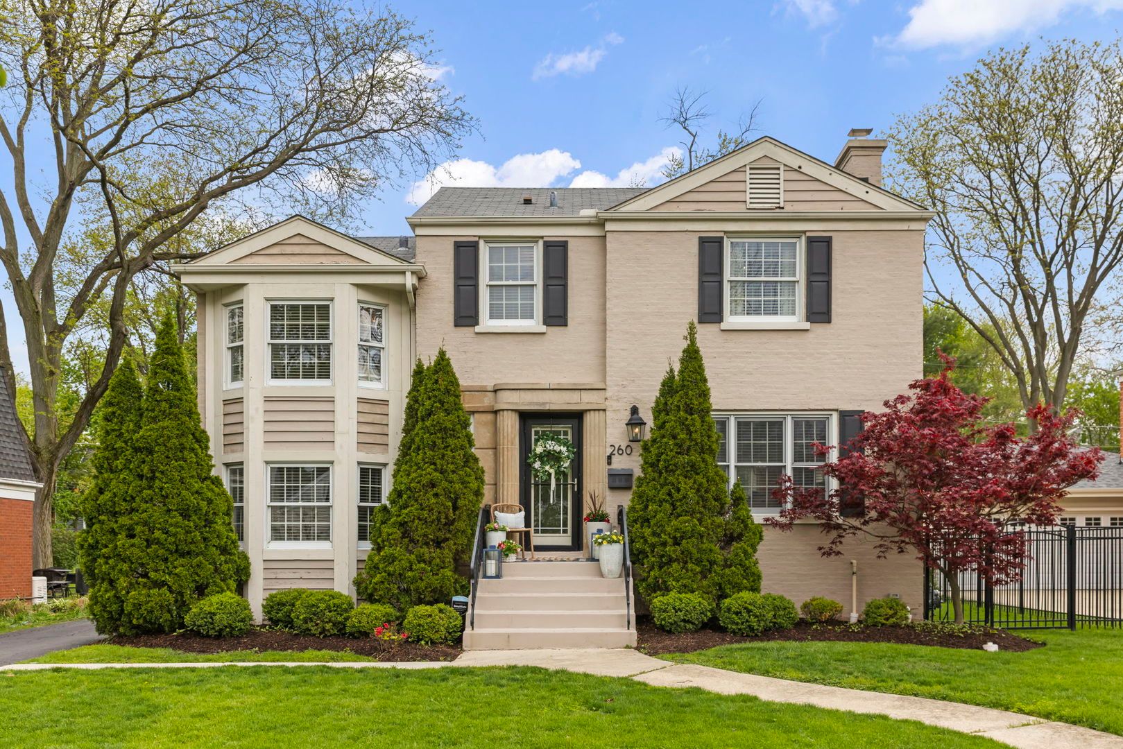 260 Chesterfield Avenue — Glen Ellyn, IL 60137