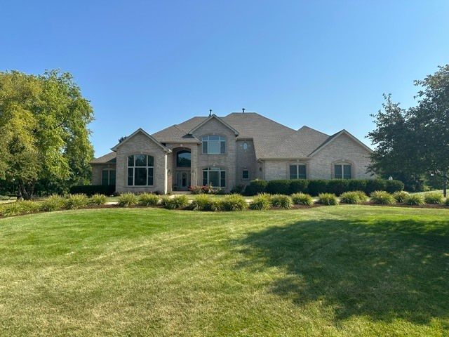 37W530 Grey Barn Road, St. Charles, IL 60175
