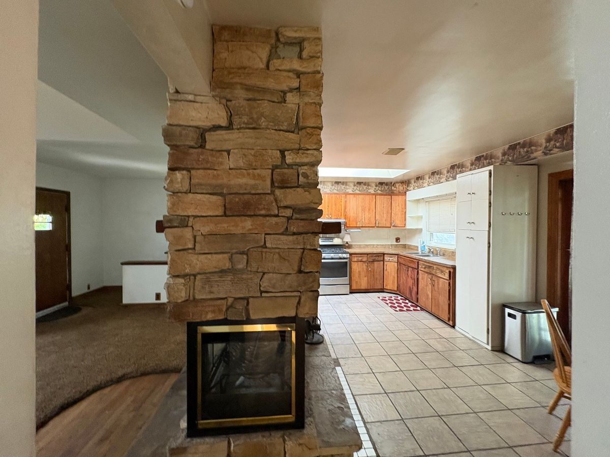 816 N 11th Street, Rochelle, IL 61068
