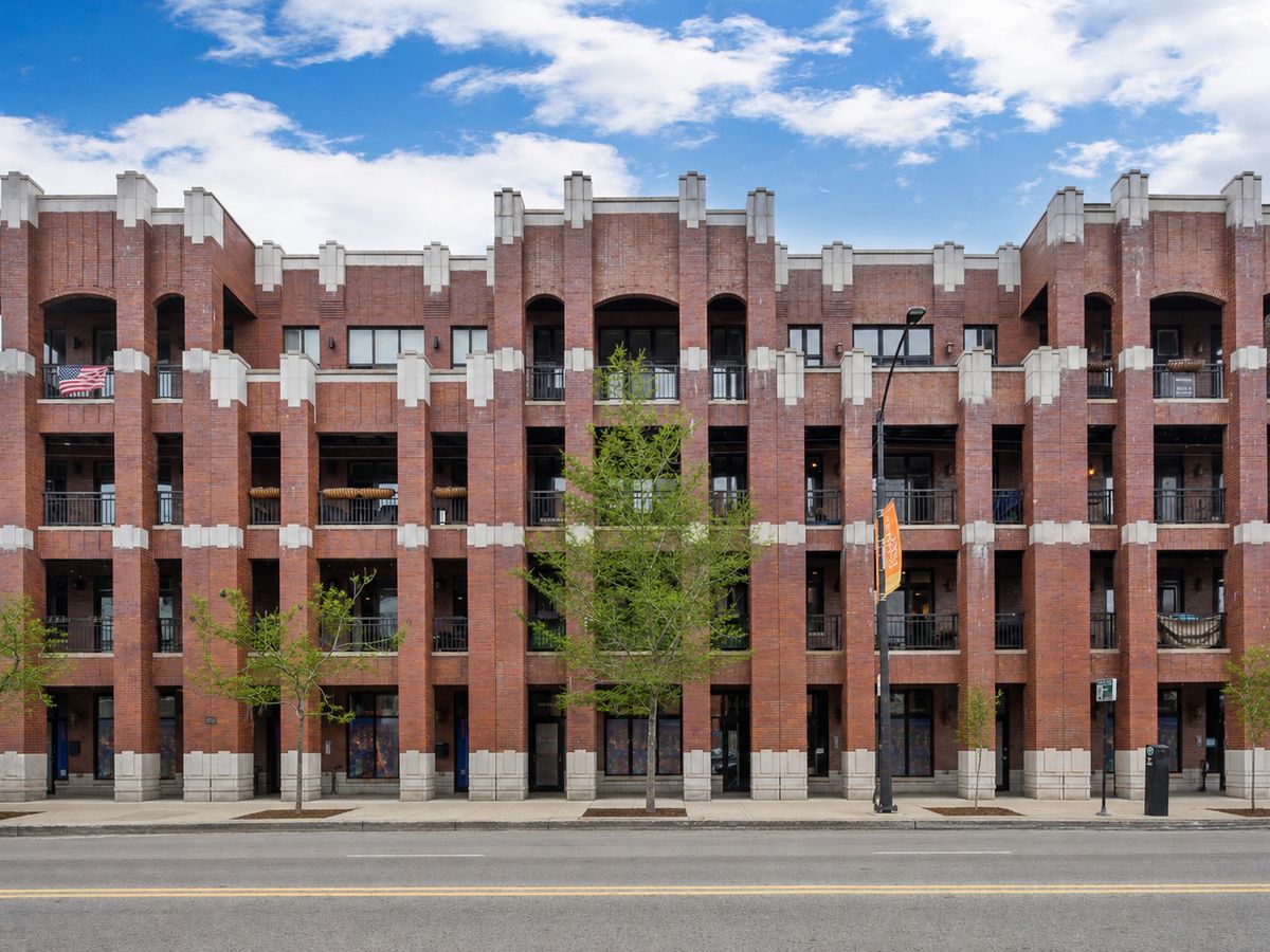 1415 CHICAGO Avenue, Chicago, IL 60642