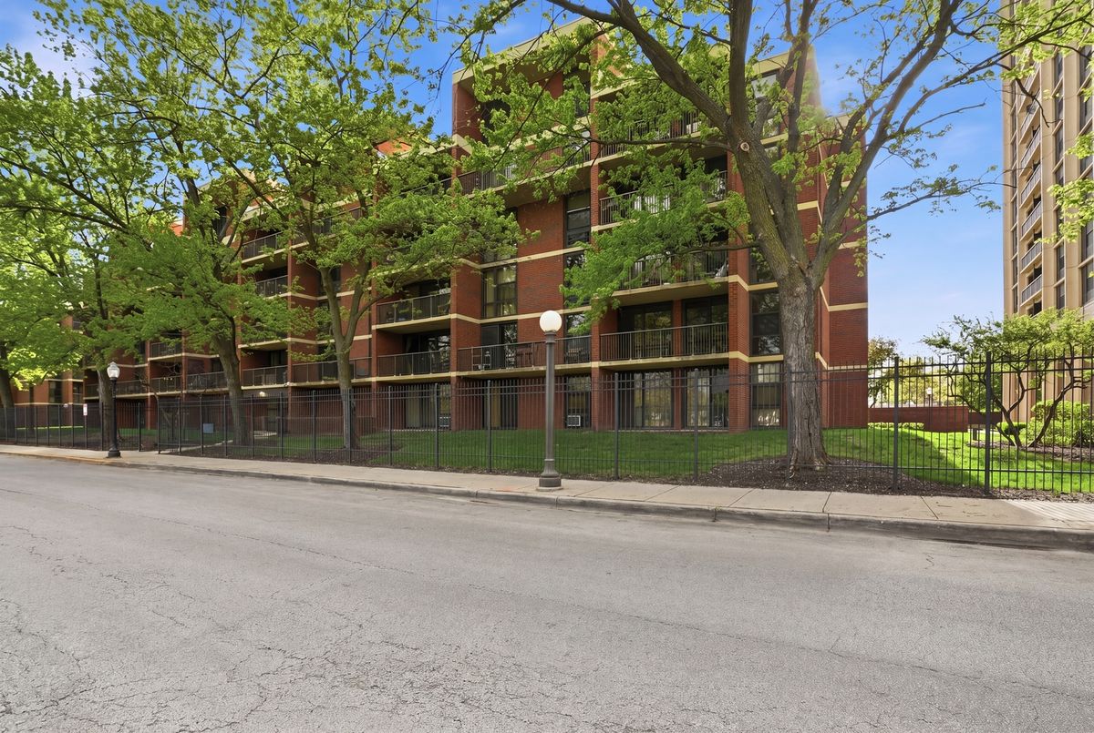 3021 MICHIGAN Avenue, Chicago, IL 60616