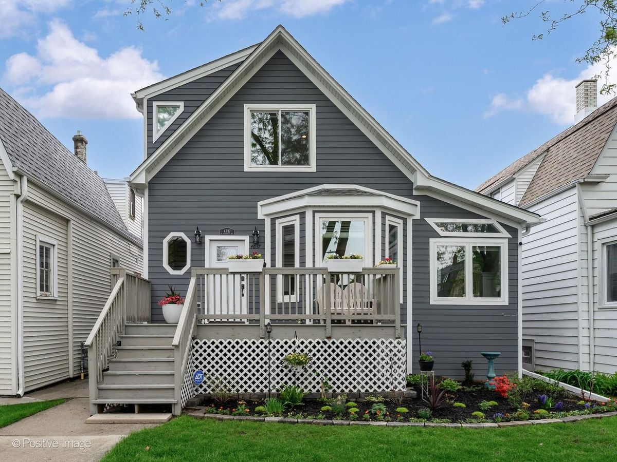 4637 Patterson Avenue, Chicago, IL 60641