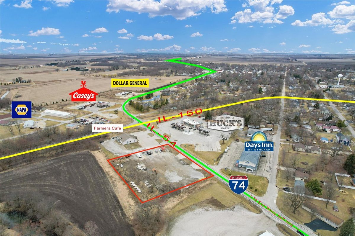 940 Clinton Avenue, Farmer City, IL 61842