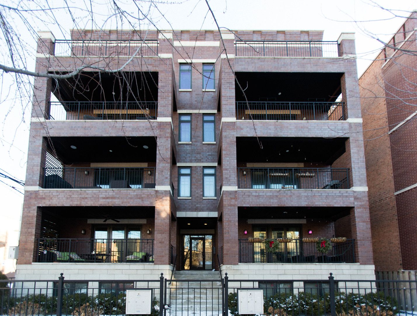 843 W Fletcher Street #2W — Chicago, IL 60657