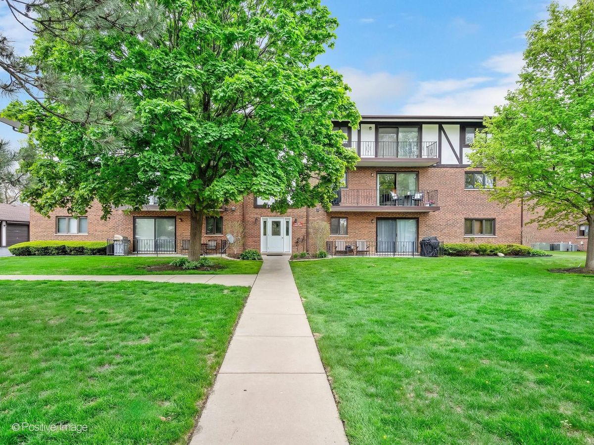 10985 84th Avenue, Palos Hills, IL 60465