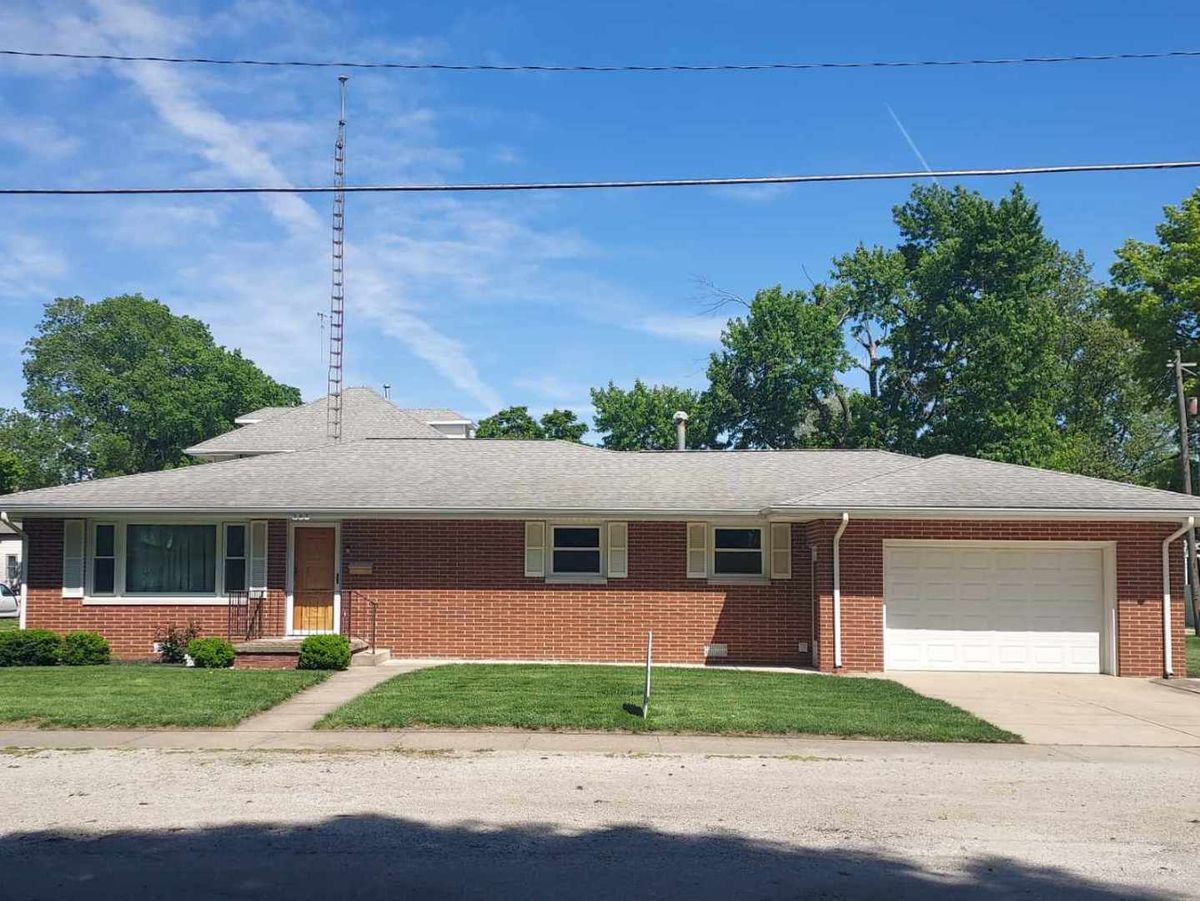 207 Center Street, Tuscola, IL 61953