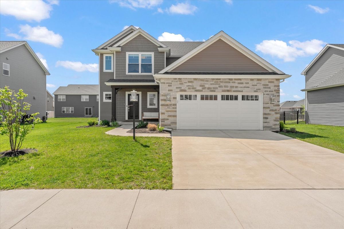 305 Newhaven Lane, Savoy, IL 61874