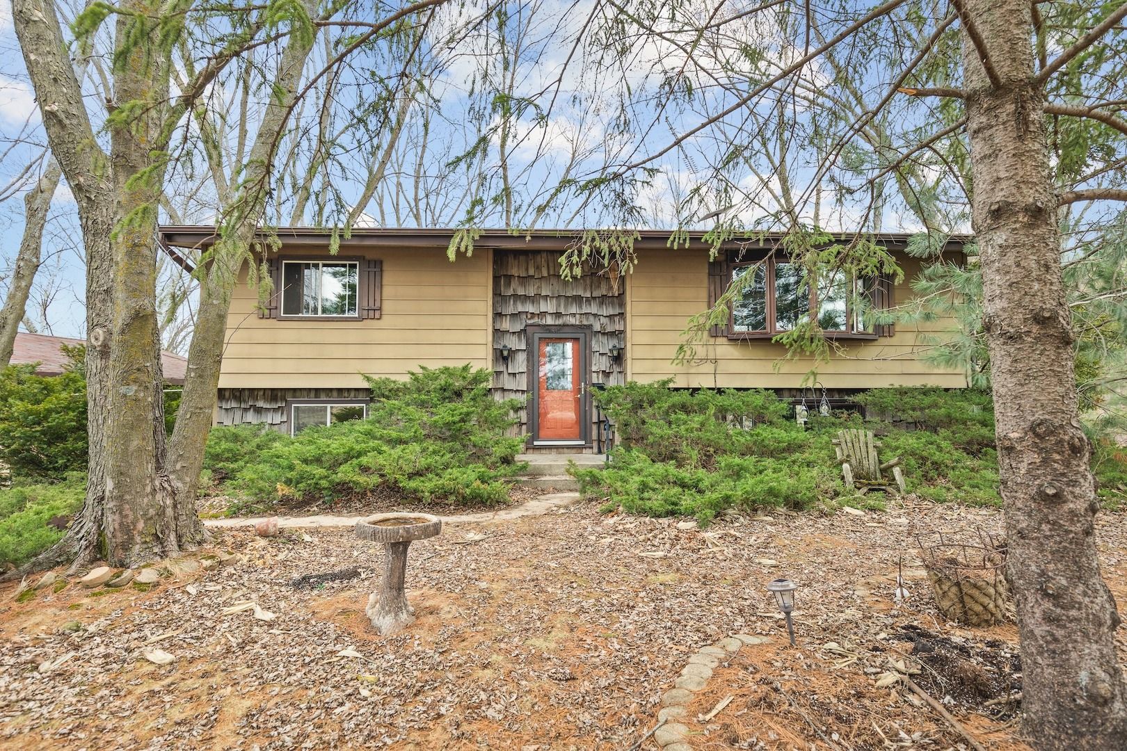 6867 N Eggert Road — Rock City, IL 61070