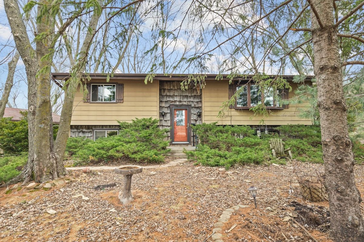 6867 Eggert Road, Rock City, IL 61070