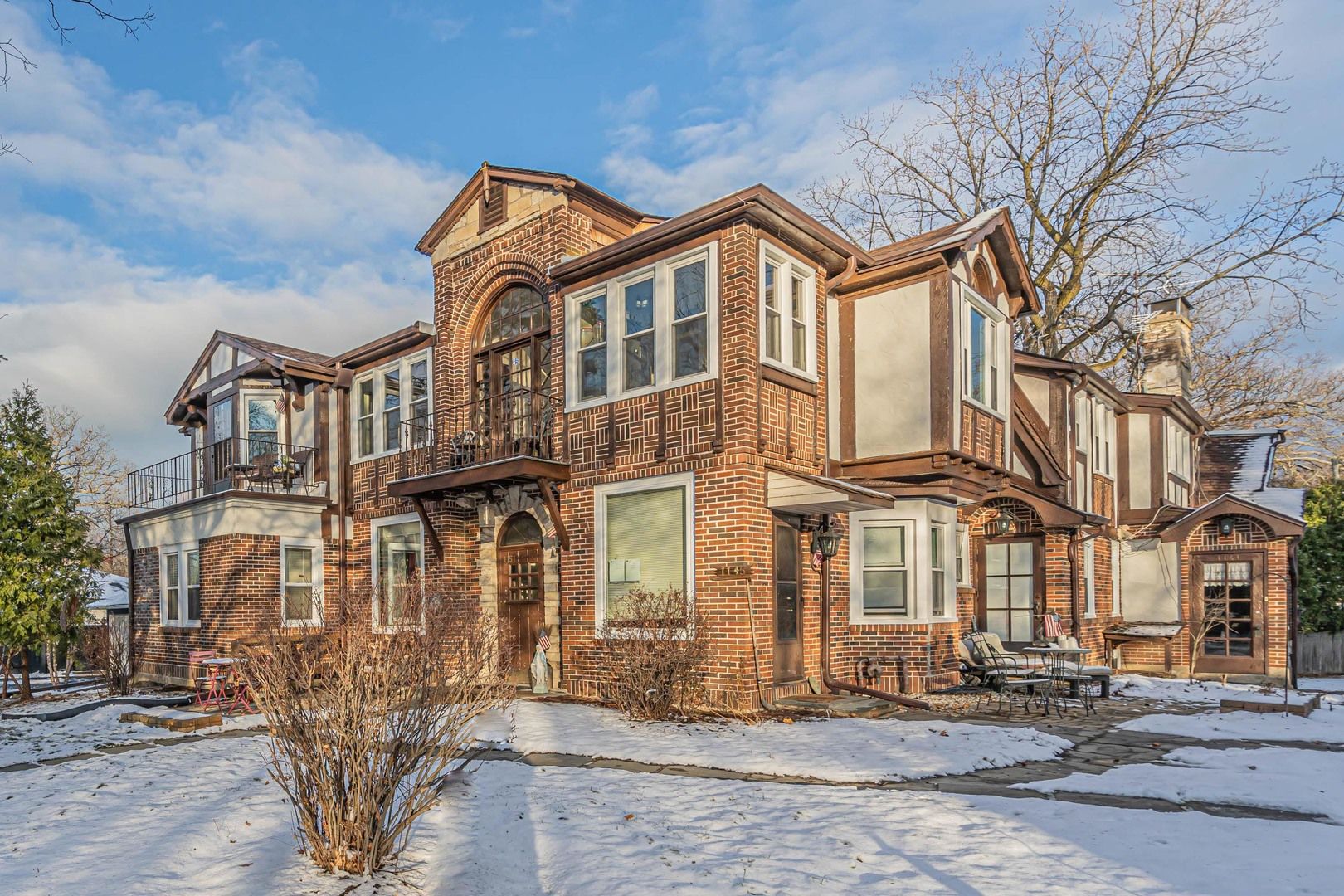 1155 Saint Johns Avenue #G — Highland Park, IL 60035