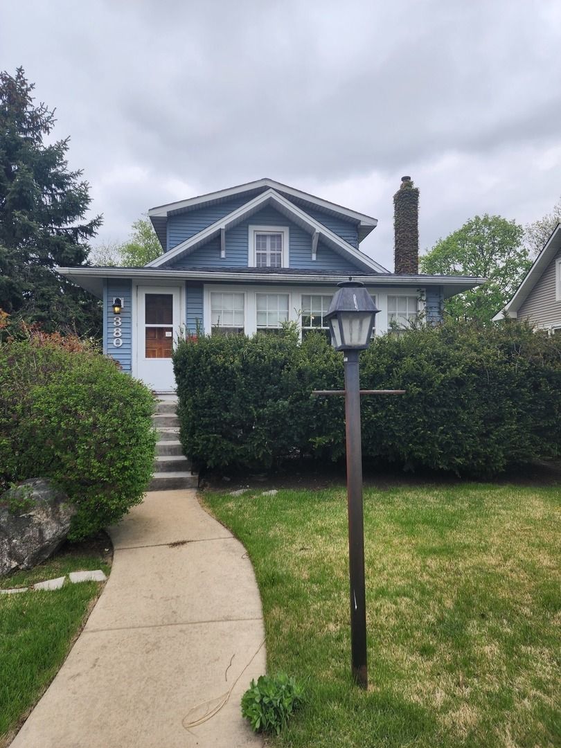 380 S Fairview Avenue — Elmhurst, IL 60126