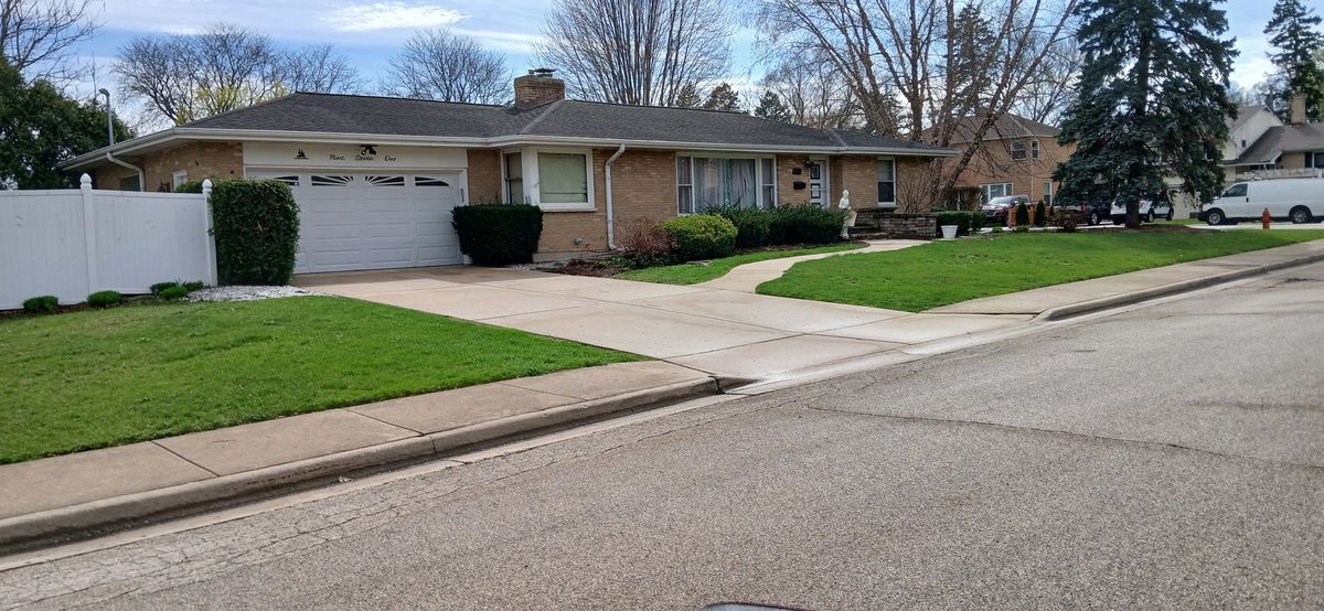 971 Demmond Street, Elgin, IL 60123