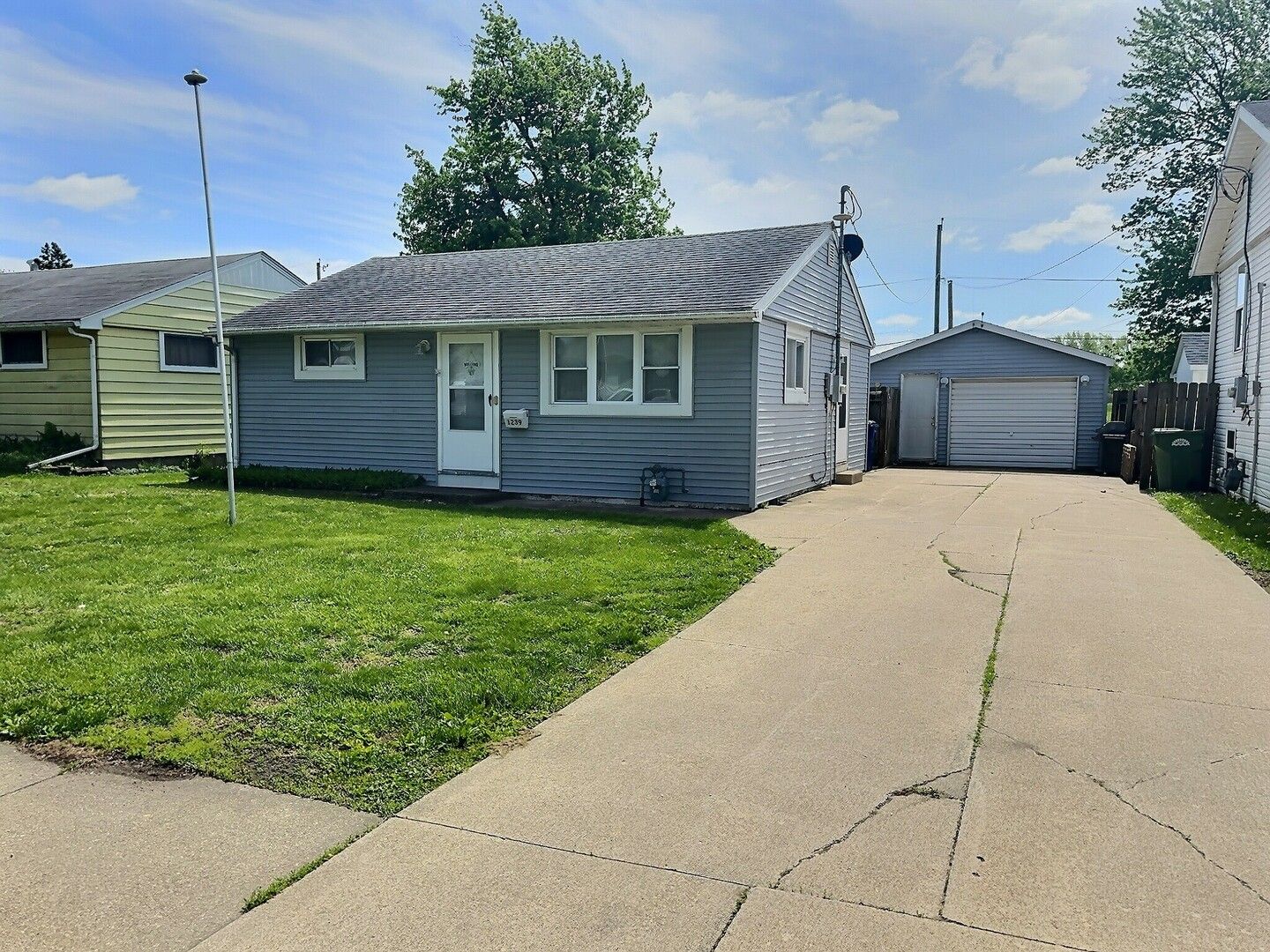 1239 9th Avenue — Clinton, IA 52732