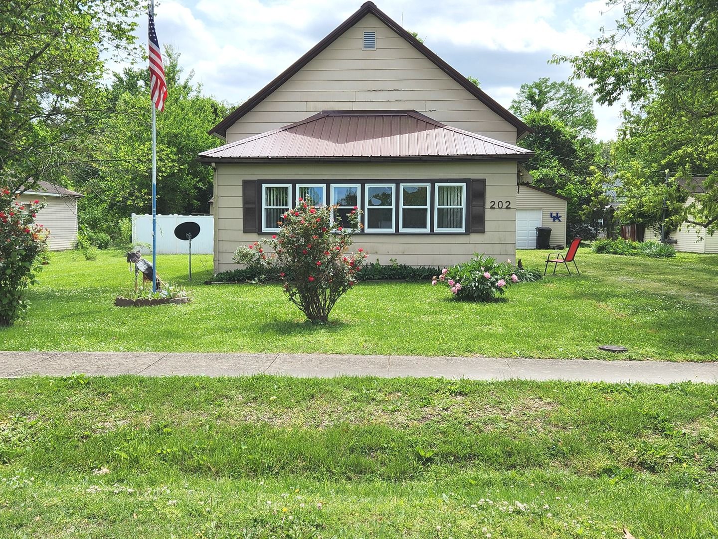 202 Lincoln Street — Karnak, IL 62956