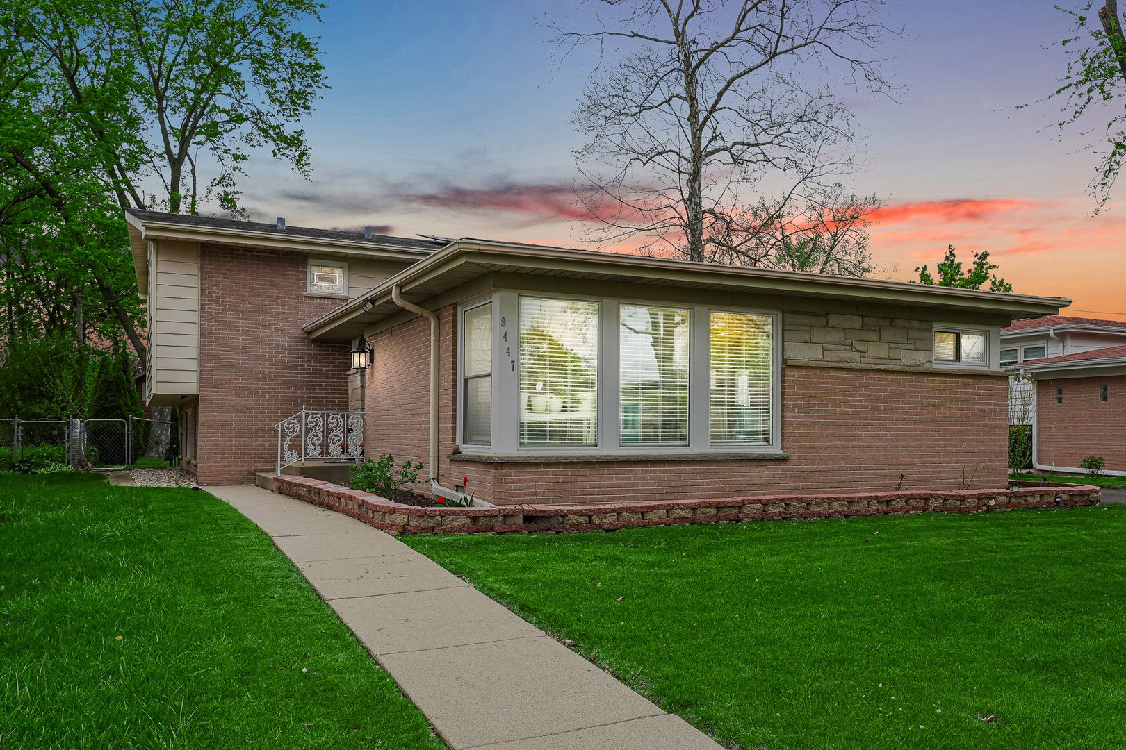 9447 Overhill Avenue — Morton Grove, IL 60053