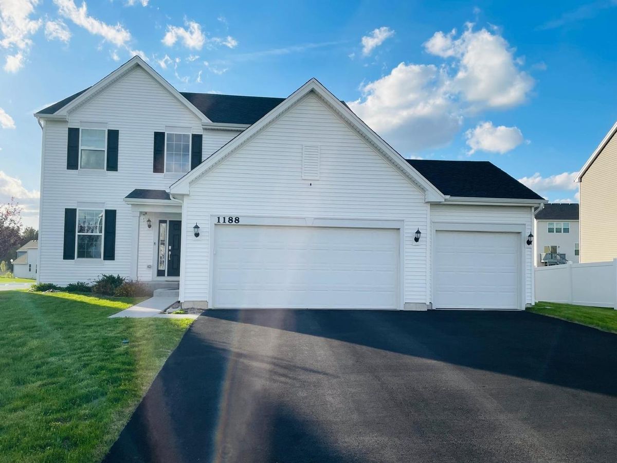 1188 Josie Lane, Hampshire, IL 60140