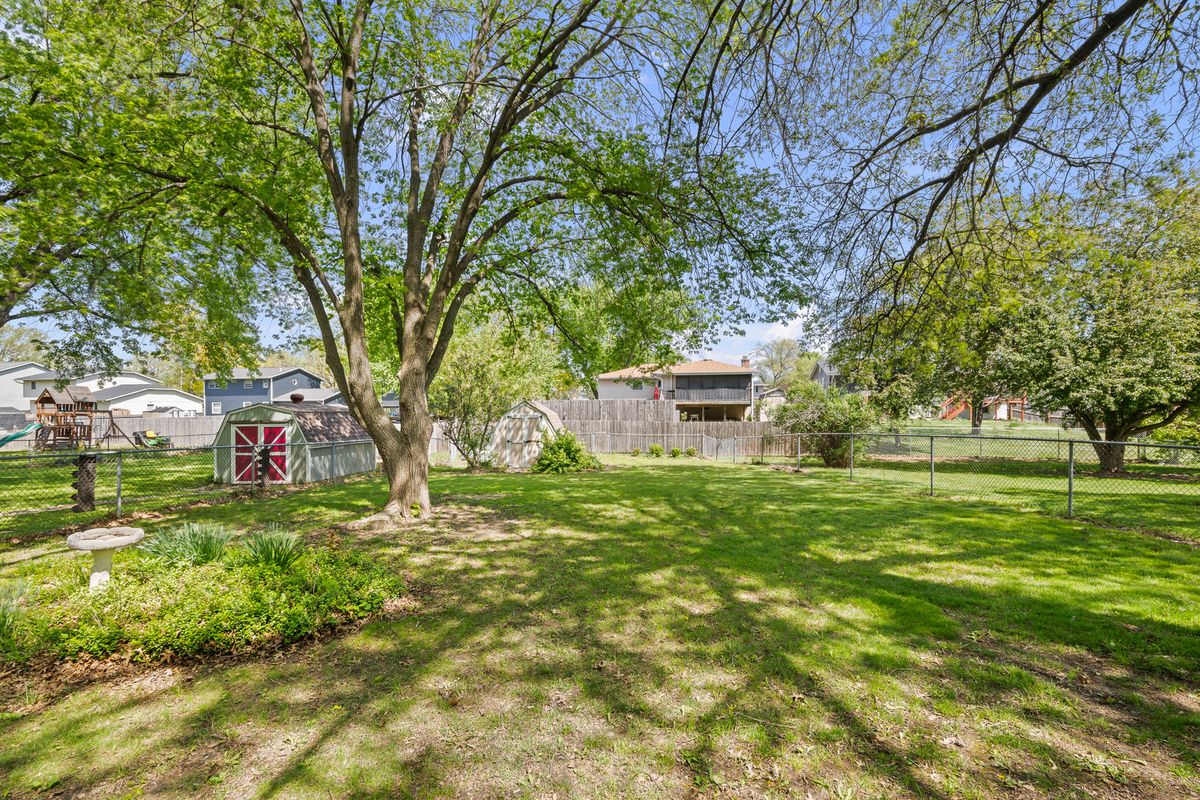 3005 Pine Street, Davenport, IA 52804