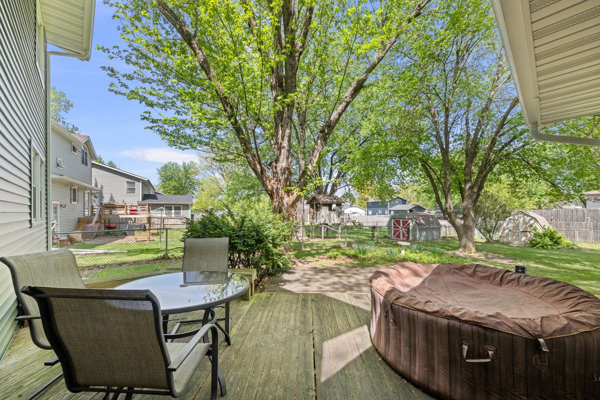 3005 Pine Street, Davenport, IA 52804