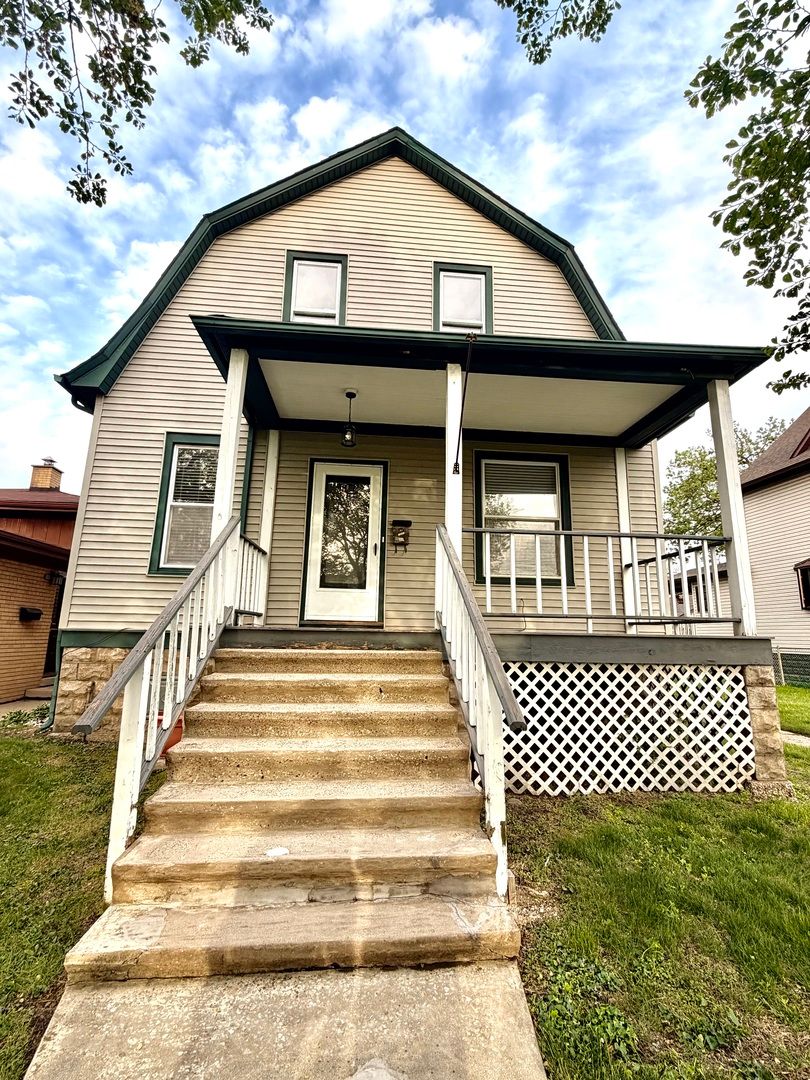 13331 Commercial Avenue, Chicago, IL 60633