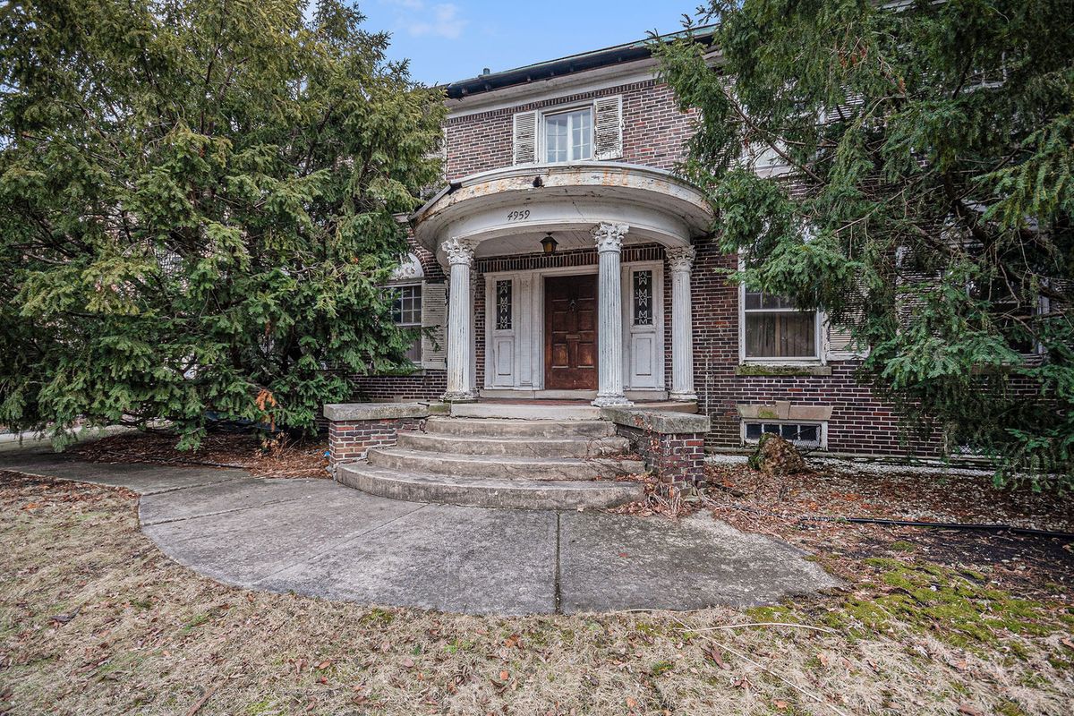 4959 Greenwood Avenue, Chicago, IL 60615