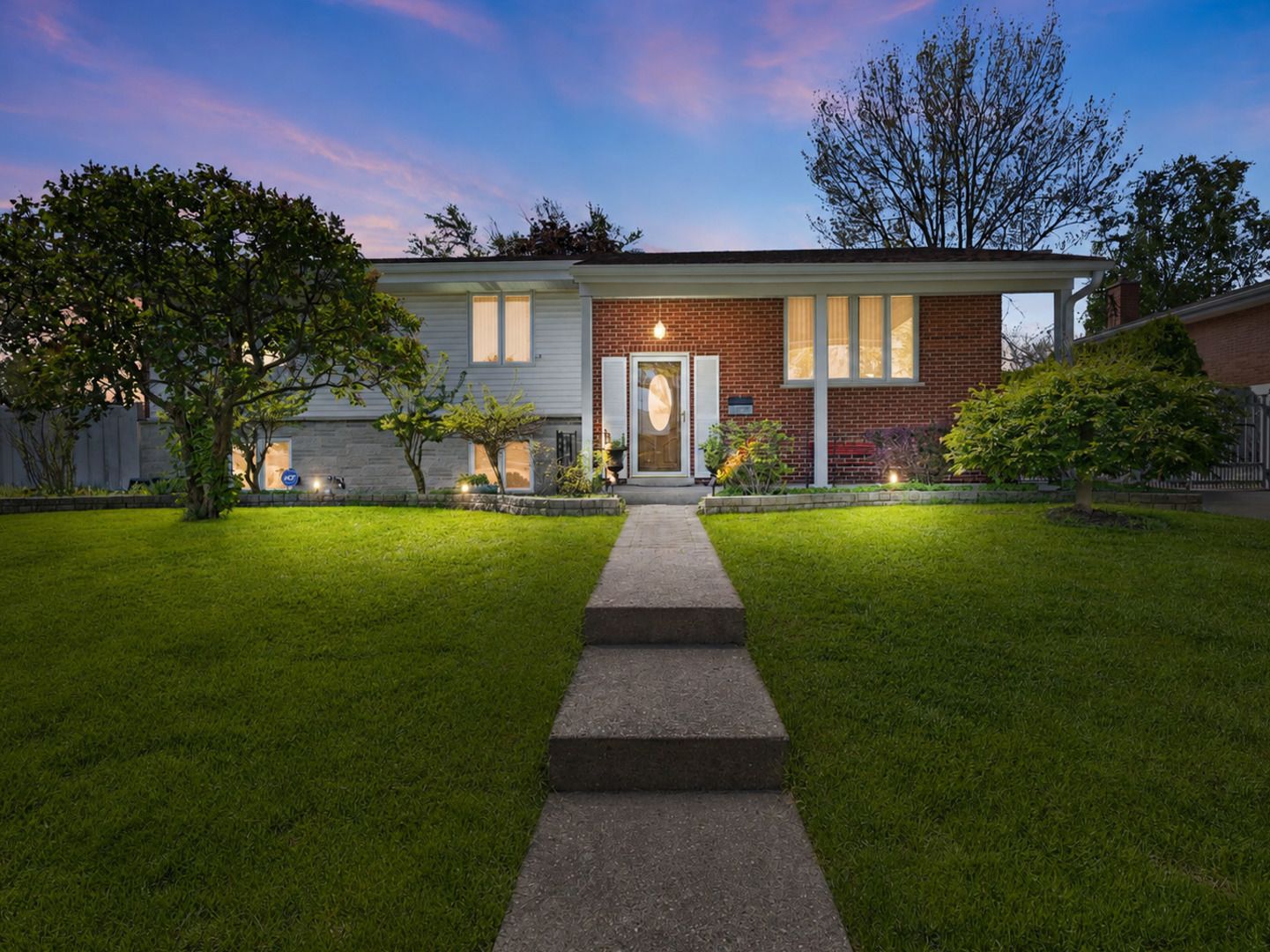 506 Forest Preserve Drive — Wood Dale, IL 60191