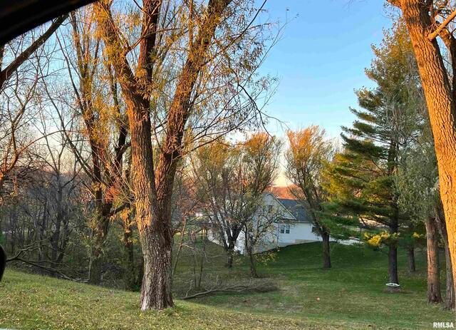130 Glenview Drive — Sherrard, IL 61281