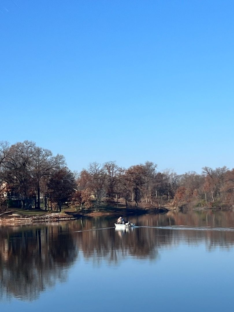 130 Glenview Drive, Sherrard, IL 61281