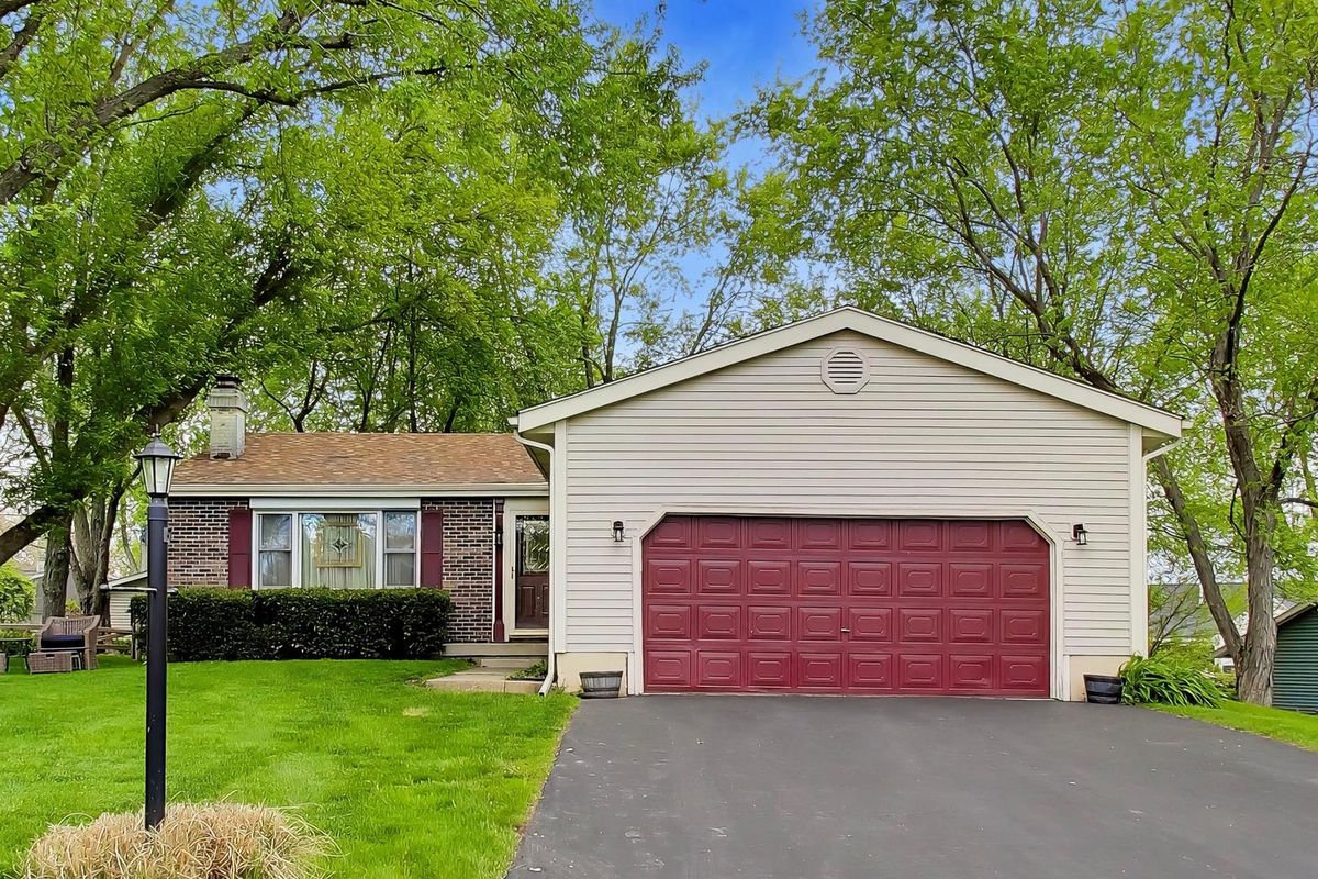 43w770 Fescue Court, St. Charles, IL 60175