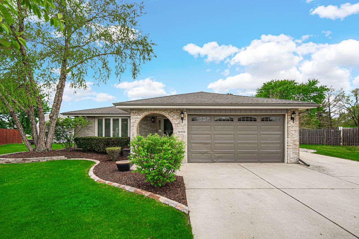 16448 Rowley Lane, Lockport, IL 60441