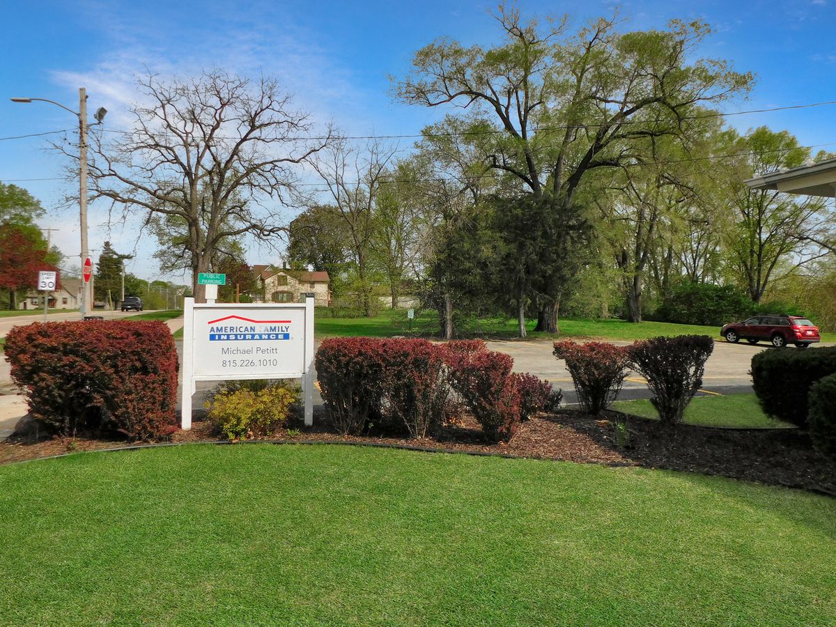 122 E Main Street #Upper, Rockton, IL 61072