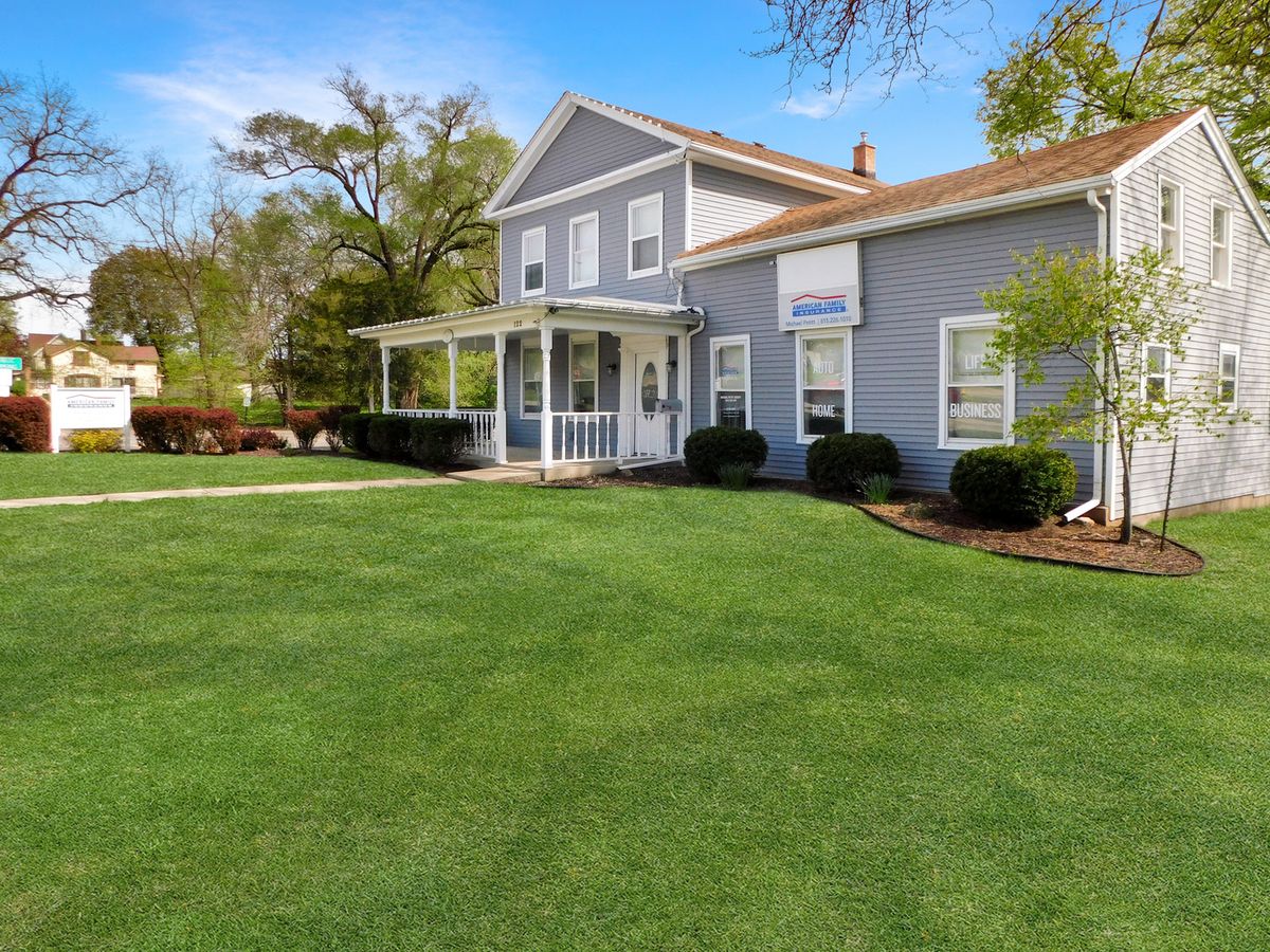 122 E Main Street #Upper, Rockton, IL 61072